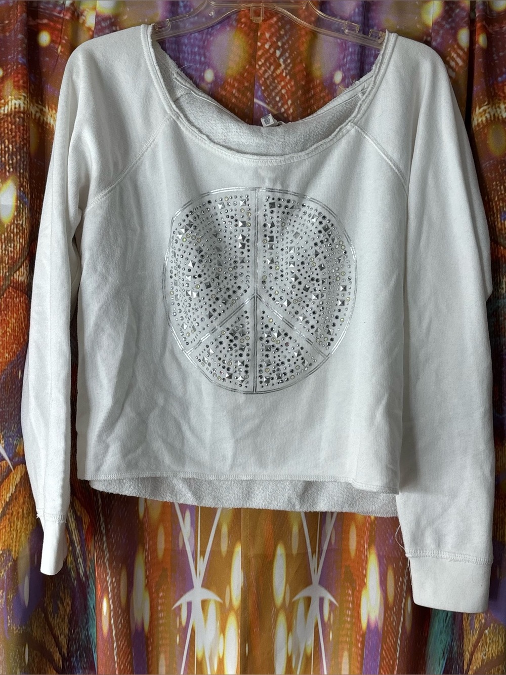 Aeropostale White Pullover Sweatshirt with Stud Embellishment ✨